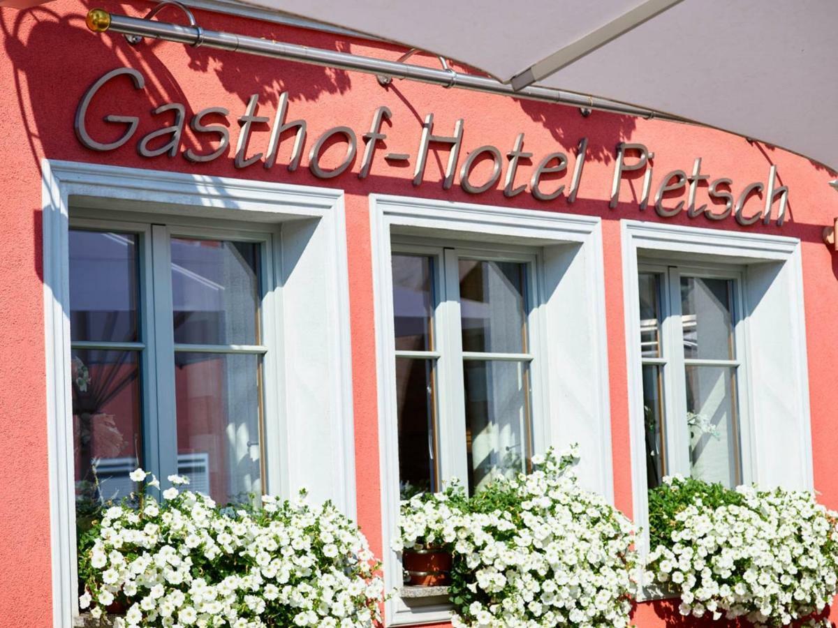 Gasthof-Hotel Pietsch Freystadt Exterior foto